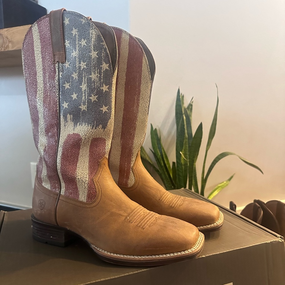 Ariat Patriot Ultra Western Boots-Men’s 9- original box